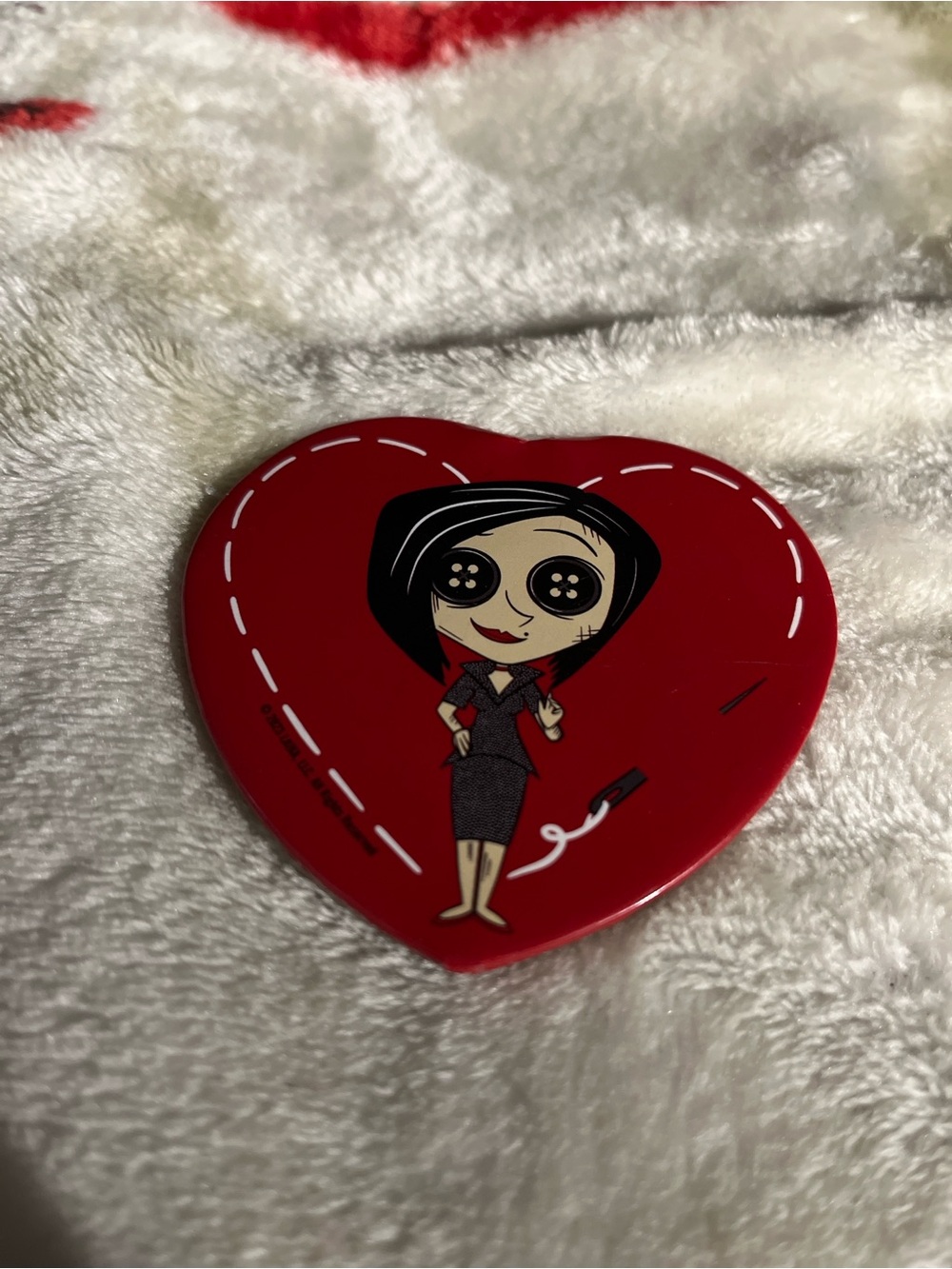 Coraline -Other Mother heart pin